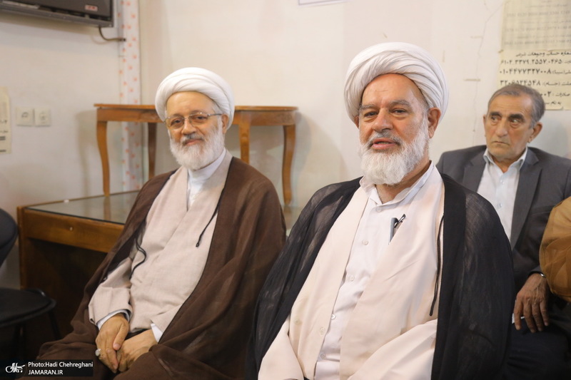 مراسم چهلمین روز تدفین رهبر شهید در دفتر آیت الله العظمی سیستانی در قم