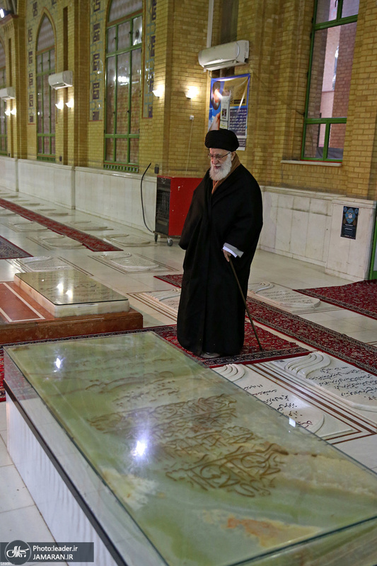 حضور رهبر معظم انقلاب در مرقد مطهر امام خمینی(س) و گلزار شهیدان