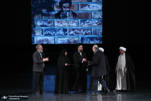 ادامه مستند