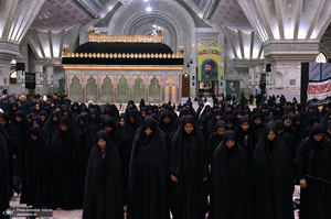 عزاداری ظهر عاشورا در حرم مطهر امام خمینی (س)