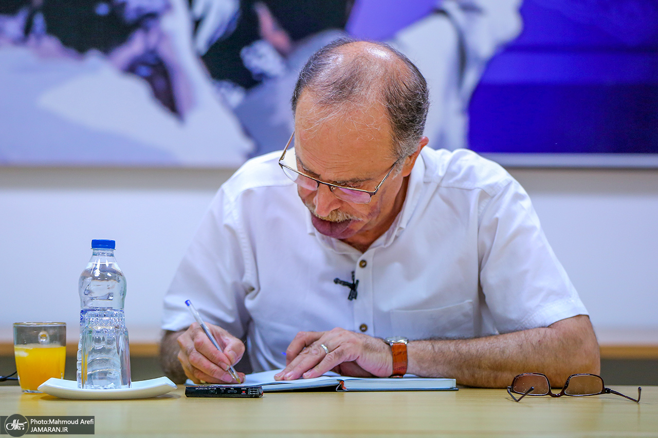 نوروزی، حقوقدان: مصوبۀ جدید مجلس در مورد مهریه با بنیادهای حقوقی، موازین فقهی و شرایط اجتماعی سخت در معارضه است/ نمایندگانی که به این مصوبه رأی مثبت داده اند باز هم به دنبال تحمیل دیدگاه‌های خود به جامعه بوده‌اند