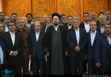 سید حسن خمینی: با هر مشکل مالی با حساسیت برخورد کنید/ اعتماد مردم را دست کم نگیرید/ رئیس شورای اسلامی شهر تهران: امیدوارم با کارنامه مورد قبول از شورا خارج شویم/ شهردار جدید تهران: هنوز این شهر با ایده آل های یک شهر شایسته جمهوری اسلامی فاصله دارد