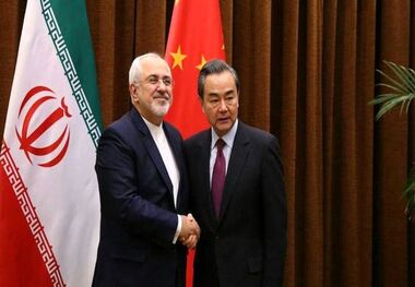 تشکر پکن از ظریف به عنوان اولین وزیرخارجه‌ای که با ملت چین همدردی کرد