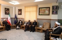 دیدار اعضای شورای سیاستگذاری همایش وکلای شرعی امام خمینی با مدیر مرکز مدیریت حوزه‌های علمیه خواهران