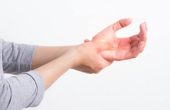 چرا باید گزگز انگشتان را جدی گرفت!