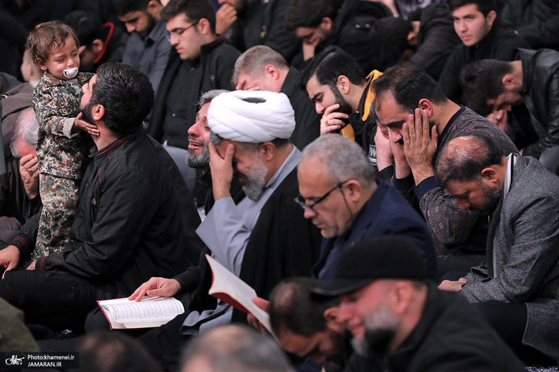 اولین شب مراسم عزاداری حضرت فاطمه‌زهرا (س) در حسینیه امام خمینی