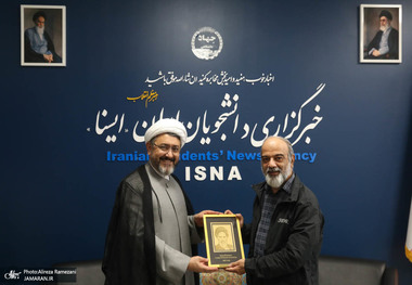 بازدید رئیس موسسه تنظیم و نشر آثار امام خمینی (س) از خبرگزاری ایسنا