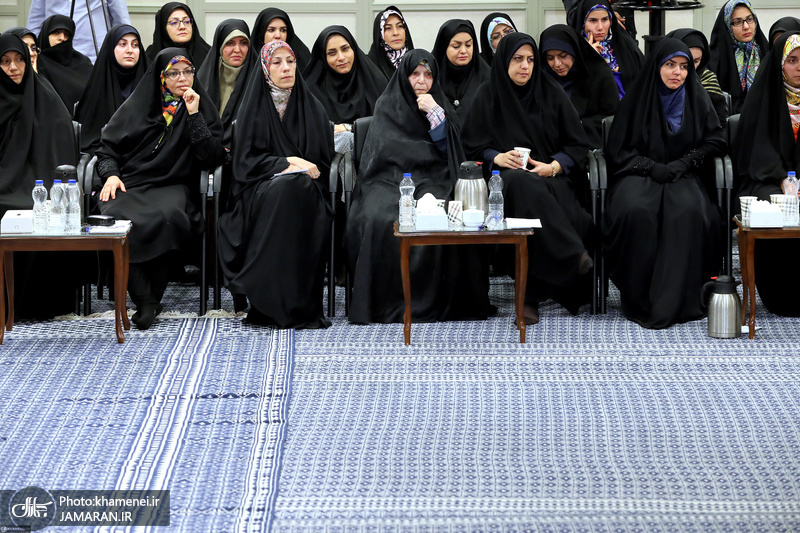 دیدار جمعی از شاعران و اهالی فرهنگ و ادب با رهبر معظم انقلاب