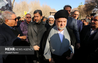 تشییع پیکر آیت‌الله مستجابی در اصفهان (2)