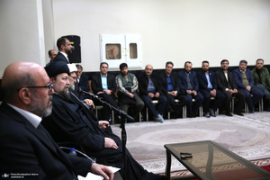 دیدار با رئیس و جمعی از کارکنان بنیاد مستضعفان با سیدحسن خمینی
