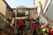 ریزش ساختمان سه طبقه در خیابان ظفر