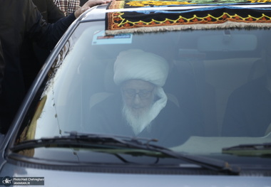 دسته عزاداری روز شهادت حضرت زهرا (س) با حضور آیت الله العظمی وحید خراسانی 