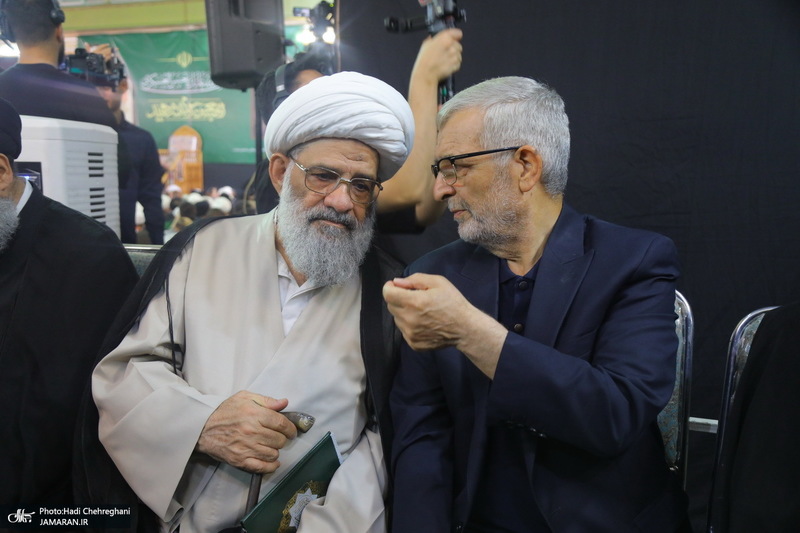 مراسم چهلمین روز تدفین رهبر شهید در دفتر آیت الله العظمی سیستانی در قم