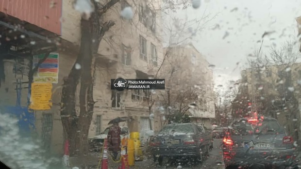 بارش تگرگ در برخی از نقاط تهران/ امروز 25 دی 1400 + تصاویر و فیلم