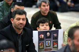 مراسم گرامیداشت شهدای مهاجر افغانسانی حادثه تروریستی کرمان در حرم امام خمینی (س)