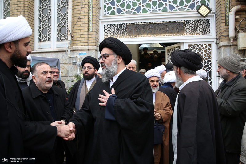 مراسم شییع و نماز