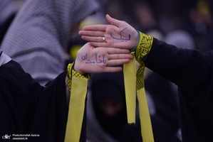 گردهمایی مسئولین بسیج دانشجویی و طلاب بسیجی در حرم امام با سخنرانی رئیس‌جمهور پزشکیان (6)