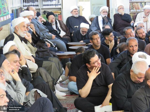 گزارش تصویری/ مراسم تاسوعای حسینی در دفتر آیت الله العظمی صانعی (ره) در قم