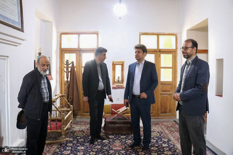 بازدید مدیر عامل ایسنا از بیت و زادگاه امام در خمین