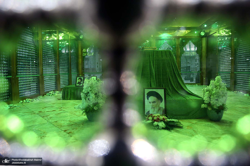 مراسم سوگواری شب اربعین حسینی(ع) در حرم امام خمینی(س)