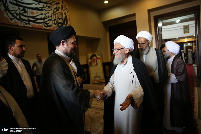 حاشیه های تجدید میثاق اعضای مجلس خبرگان رهبری با آرمان های امام خمینی (س)