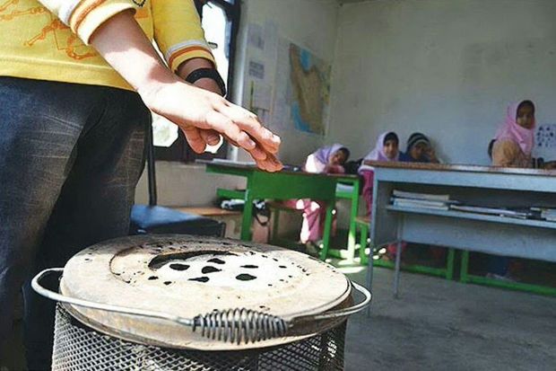 ۳۵ مدرسه در گنبدکاووس از بخاری نفتی استفاده می‌کنند