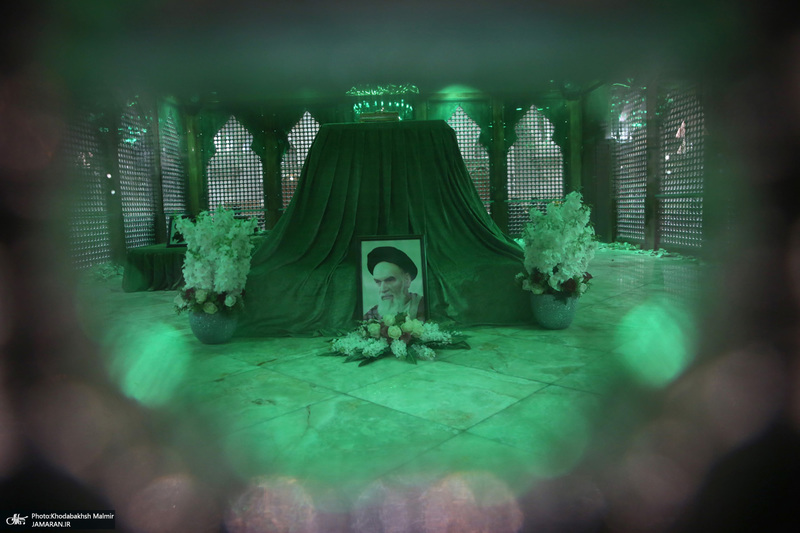 دومین شب مراسم عزاداری حضرت فاطمه‌زهرا (س) در حرم امام خمینی