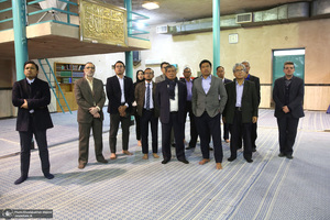 بازدید محمد بن سیو وزیر کشاورزی  و امنیت غذایی کشور مالزی از  بیت امام خمینی (س) در جماران