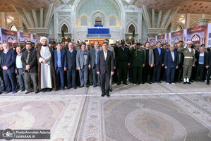 تجدید میثاق اقشار مردم و مسئولان با آرمان های امام راحل-1