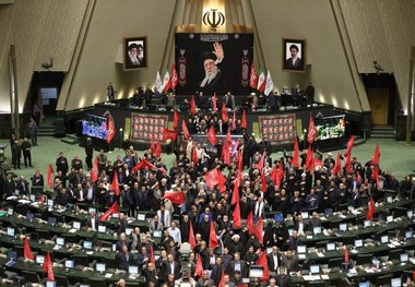 جلسه علنی مجلس در بهارستان/ طرح مربوط به تنگه هرمز اعلام وصل شد