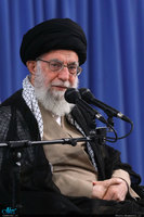 مراسم شب خاطره دفاع‌ مقدس با حضور رهبر معظم انقلاب