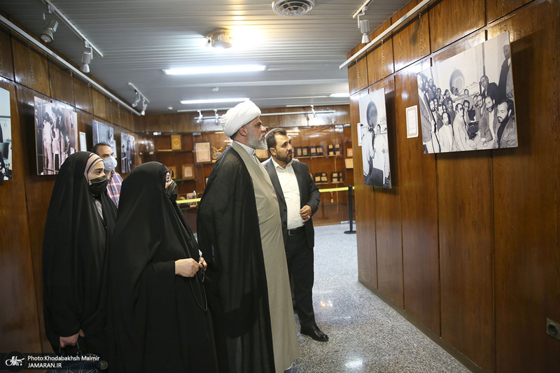 بازدید نماینده آیت الله العظمی یعقوبی از جماران / قیس طایی