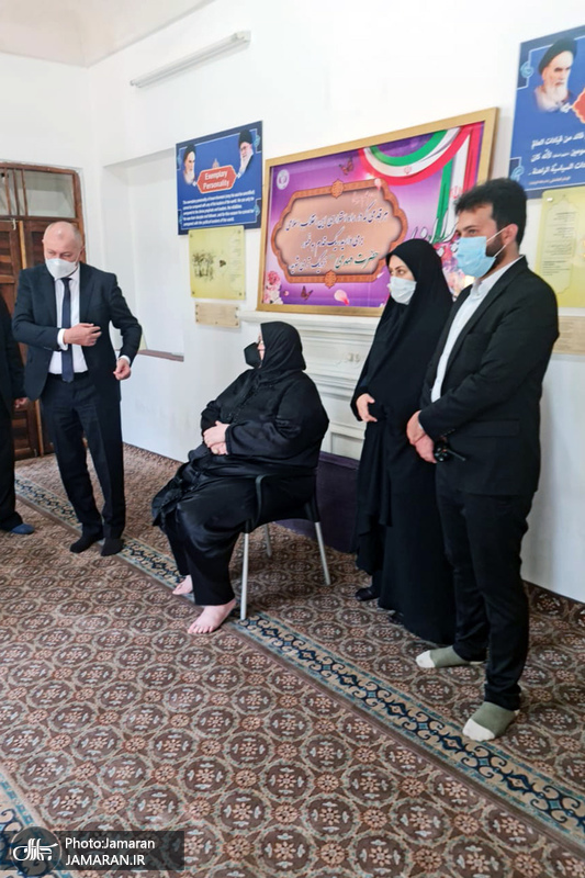 حضور وزير خارجه بوسنى در منزل حضرت امام خمينى(س) قم/ دانشگاه ادیان و مذاهب