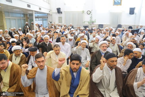 مراسم جشن عید غدیر و عمامه‌گذاری طلاب در بیت مراجع  تقلید و علما