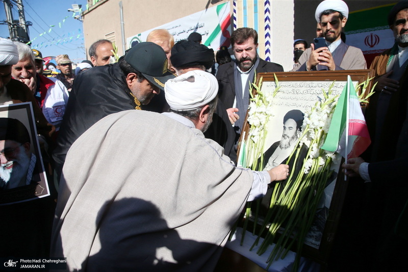 مراسم بزرگداشت 12 بهمن و گلباران بیت امام خمینی(س) در قم