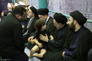 مراسم تشییع مرحوم آیت الله آقای حاج شیخ حسین هاشمیان در حسینیه جماران -2