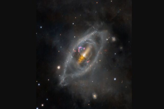 عکس روز ناسا از «کهکشان هلیکس»
