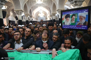 مراسم وداع با پیکر آیت الله محمد امامی کاشانی