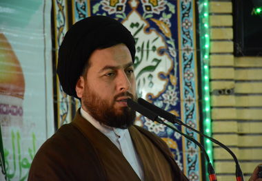 امام جمعه رودبار قصران: جوانان، افراد نالایق را الگو قرار ندهند