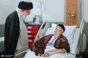 عیادت رهبر معظم انقلاب از آیت‌الله العظمی مکارم شیرازی در بیمارستان + عکس و فیلم