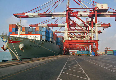 ۲ فروند کشتی شکر خام و برنج وارد بندر چابهار شد