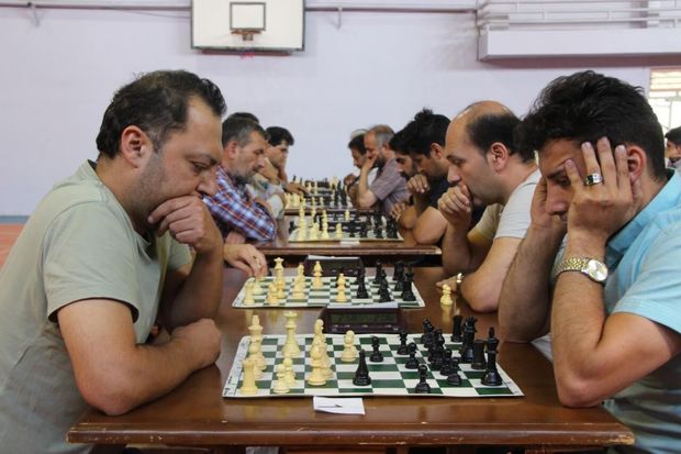 مسابقات شطرنج برق‌آسای استان اردبیل برگزار شد