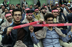 گردهمایی دانشجویان و طلاب بسیجی در حرم مطهر امام خمینی (س)