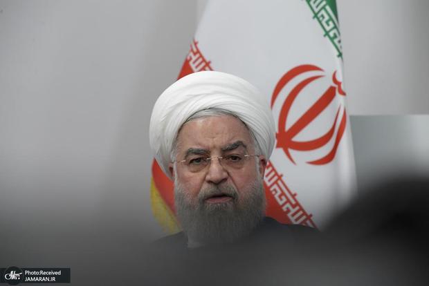 حسن روحانی: در مجلس خبرگان چهارم جناح تندرویی در تهران شایع کرده بودند که ما باید دنبال خبرگان منهای هاشمی - روحانی باشیم/ لیستی هم درست کرده بودند؛ در تهران هم خیلی تبلیغ کرده بودند که البته مؤثر نبود