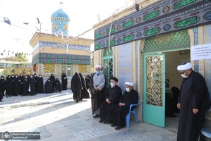 مزار آیت الله العظمی صانعی(ره) در اولین پنج شنبه رحلت ایشان