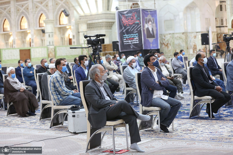 تجدید میثاق سرپرست و کارکنان موسسه تنظیم و نشر آثار امام خمینی(س) با آرمان های بنیانگذار جمهوری اسلامی