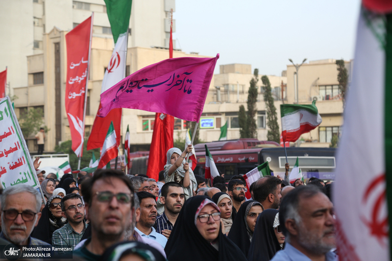 اجتماع مردمی در حمایت از رزمندگان مدافع