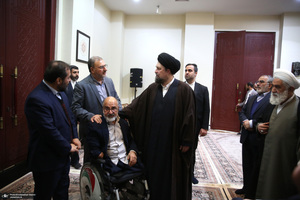 دیدار جمعی از جانبازان با سید حسن خمینی