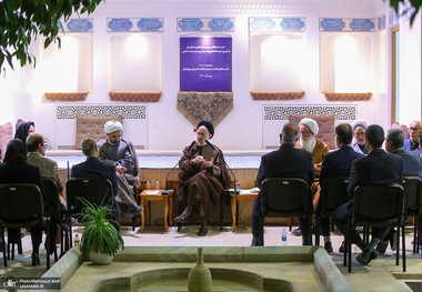 دیدار فعالان سیاسی و اجتماعی استان یزد با سید محمد خاتمی