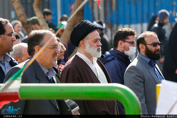 تصاویر حضور دو فرزند رهبر معظم انقلاب در راهپیمایی 22 بهمن